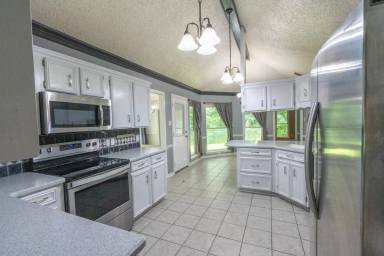Main picture of 8052 Fernwood Cir