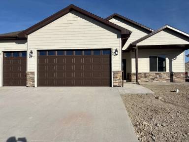Main picture of 1535 Magpie Gulch St