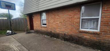 Main picture of 2915 E Saint Bernard Hwy