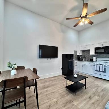 Main picture of 2809 3rd St