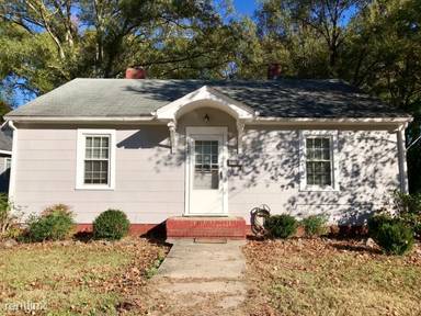 Main picture of 1224 Sedgefield St