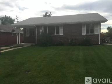 Main picture of 2285 S Birch St