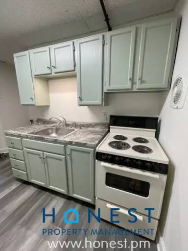 Main picture of 20 Academy St