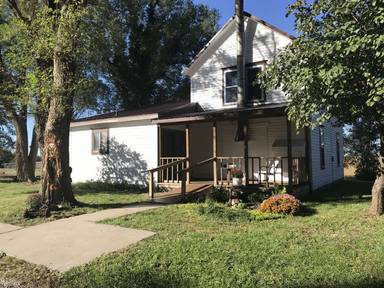 Main picture of 9105 E 1st St