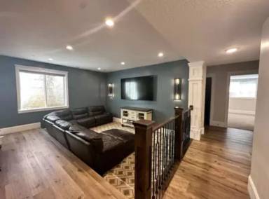 Main picture of 688 N 120 W