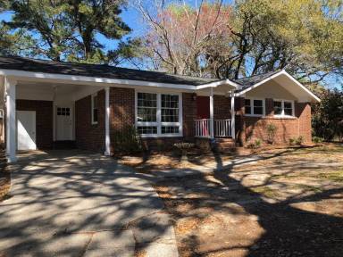 Main picture of 1654 Timothy St
