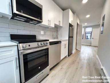 Main picture of 44A Joy St