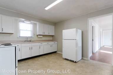 Main picture of 2509 N Rosewood Ave
