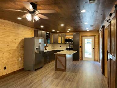 Main picture of 1269 NW Girl Scout Rd
