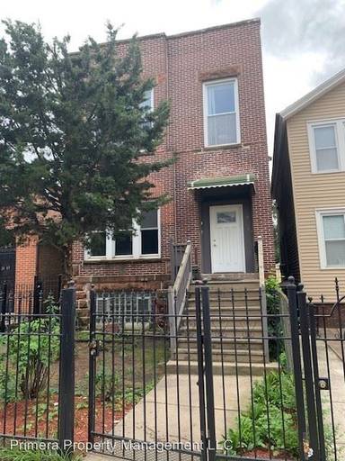 Main picture of 2443 W Arthington St