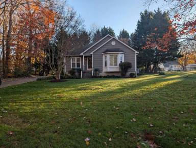 Main picture of 116 N Oakland Dr
