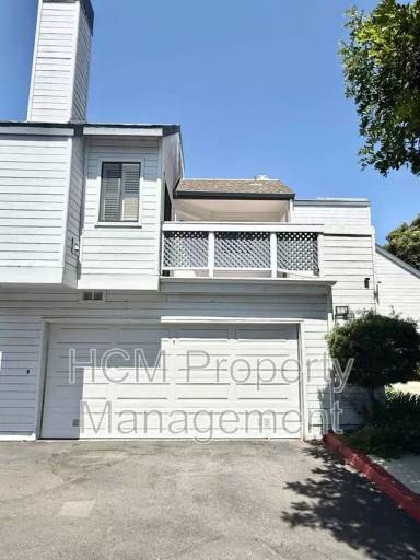 Main picture of 611 Springbrook N