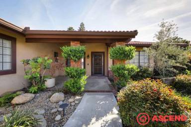 Main picture of 7113 Aztec Way
