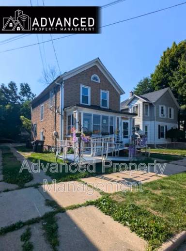 Main picture of 1644 Charles St