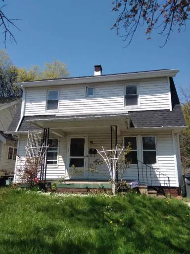 Main picture of 2055 Perth St