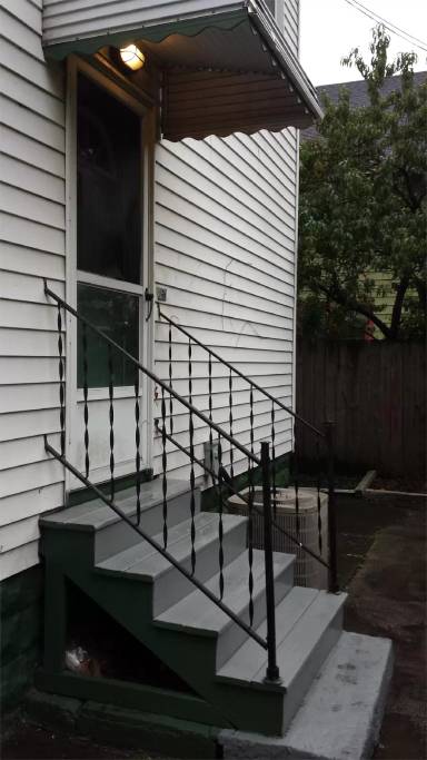 Main picture of 4223 Bridge Ave