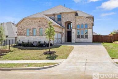 Main picture of 1105 Whispering Hill Dr