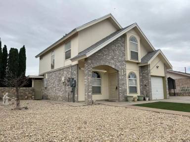 Main picture of 1575 S Kenazo Ave