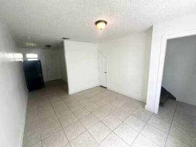 Main picture of 1469 NW 2nd Ave
