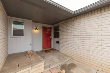 Main picture of 3820 Hancock St