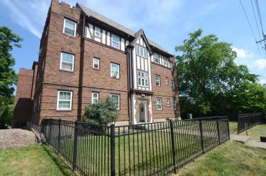 Main picture of 2532 Highland Ave