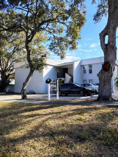 Main picture of 101 N Fernwood Ave