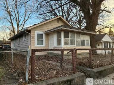 Main picture of 1623 Lawton Ave