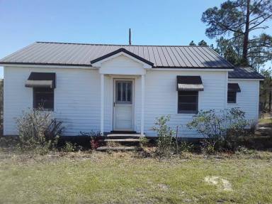 Main picture of 618 Thomaston Hwy