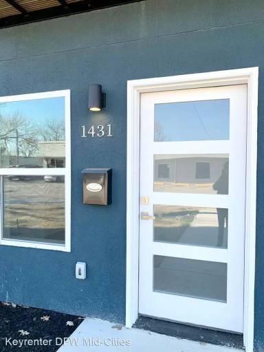 Main picture of 1427 Pearson St