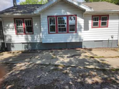 Main picture of 1520 N Summit Ave