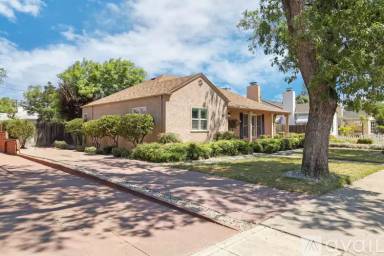 Main picture of 805 W Sonoma Ave