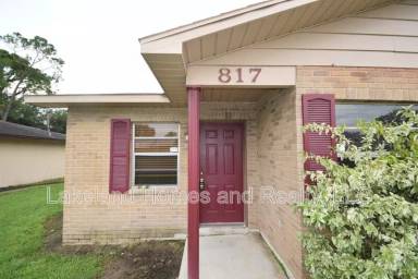 Main picture of 817 Trina Ln