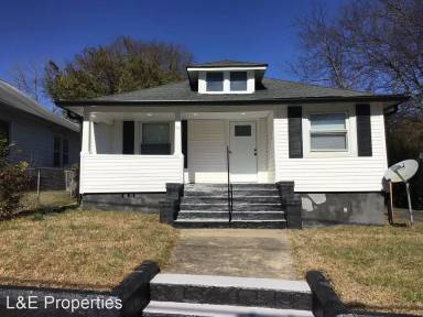 Main picture of 48 Chestnut Dr SW