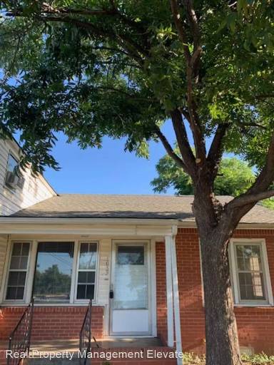 Main picture of 1037 NW 100th St