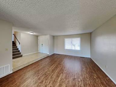 Main picture of 7437 Palmer House Dr