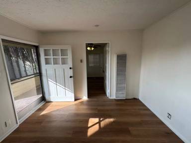 Main picture of 2907 Knox Ave