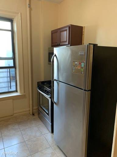 Main picture of 1330 Eastern Pkwy