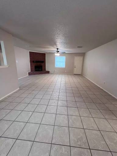 Main picture of 2411 93rd Pl