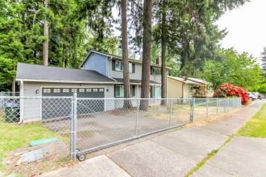 Main picture of 4320 S 296th Pl