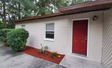 Main picture of 2049 NW 36th Ave