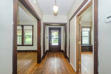 Main picture of 1517 S University Ave