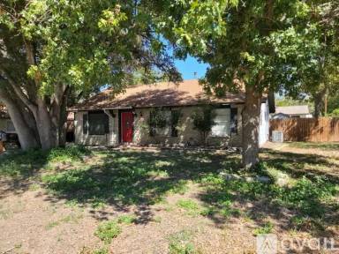 Main picture of 219 Shin Oak Dr