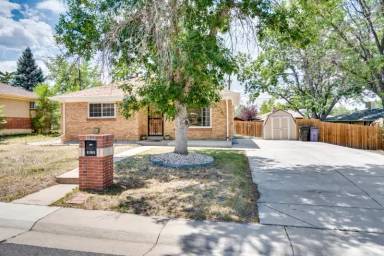 Main picture of 1625 S Beach Ct