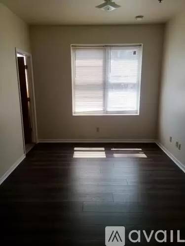 Main picture of 146 N Grove St