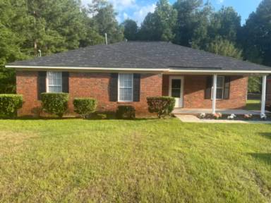 Main picture of 2333 Woodsman Dr