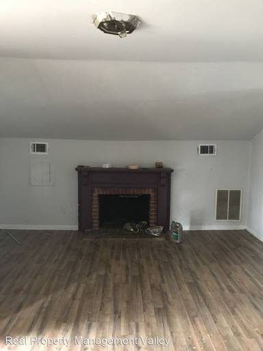 Main picture of 818 1/2 Orchard St