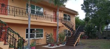Main picture of 401 S Comet Ave