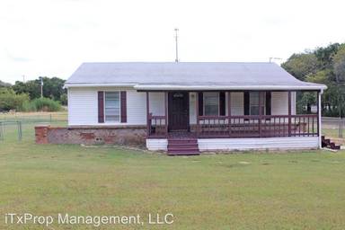 Main picture of 831 Stonecrest Rd