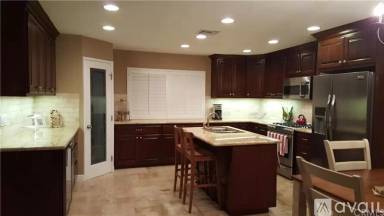 Main picture of 17937 Magnolia Blvd