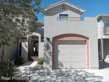 Main picture of 6909 Papaya St NE